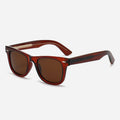 Teebräunlich